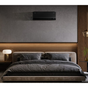 Zwarte Samsung Windfree Comfort-wandairconditioner aan muur. Stil, energiezuinig, Windfree-technologie, comfortfuncties.